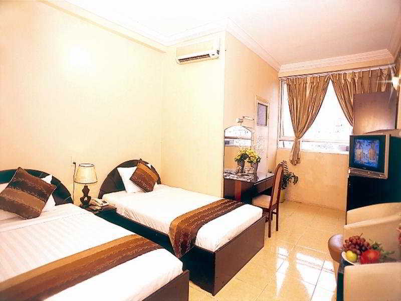 Hanz 82 Sen Hotel Хошимин Екстериор снимка